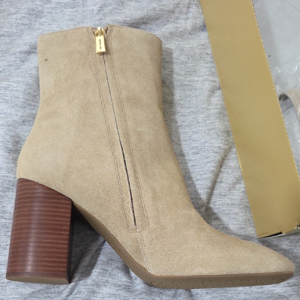 Michael Kors Camel Hazel Flex Ankle Booties - Picture 4 of 6